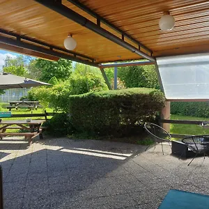 3* Hotel F1